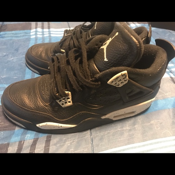 Jordan 4 Oreo - Picture 2 of 3